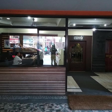 Hotel Rukmini Alwaye Exterior photo